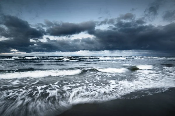 Nubes Tormenta Sobre Mar Báltico Invierno Larga Exposición Cielo Espectacular — Foto de Stock