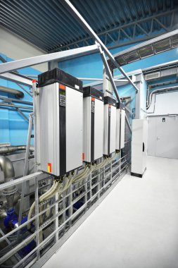 Ters osmoz endüstriyel şehir su arıtma istasyonu için pompa istasyonu. Geniş açı açısı