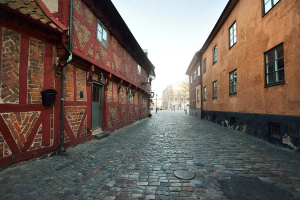 Een Lege Straat Met Oude Traditionele Huizen Mensen Blijven Thuis — Stockfoto