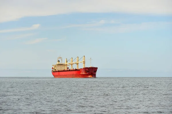 Large Red Bulk Carrier Cargo Ship Cranes Sailing Open Sea — Stock Photo, Image