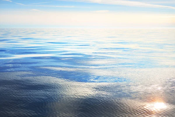 Nyugodt Víz Kilátás Balti Tengerre Egy Napos Nyári Napon Kék — Stock Fotó