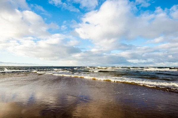 Onde Nuvole Fredde Tempestose Sul Mare Del Nord Paesi Bassi — Foto Stock
