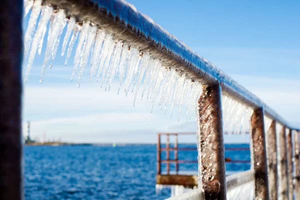 Snow Covered Old Rusty Pier Clear Sunny Day Ice Fragments — Stock Photo, Image