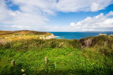 Pointe de Pen-hir 'deki uçurumlar, Bretagne, Fransa