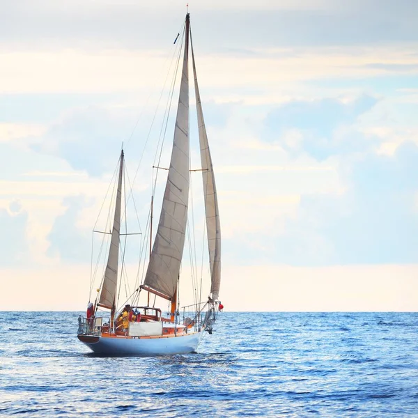 Vintage Wooden Two Mast Yacht Yawl Sailing Open Sea — Stock Photo, Image