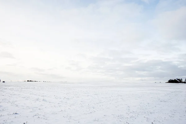 Panorámás Kilátás Nyílik Üres Hófödte Tájra Naplementekor Esti Felhők Norvégia — Stock Fotó