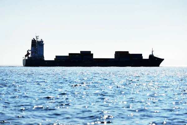 Large Cargo Container Ship Sailing Open Baltic Sea Clear Day — Stock Photo, Image