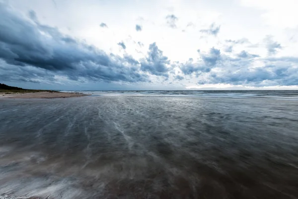 Ciel Nuageux Foncé Dessus Mer Baltique Danemark Ondes Tempête Nuages — Photo