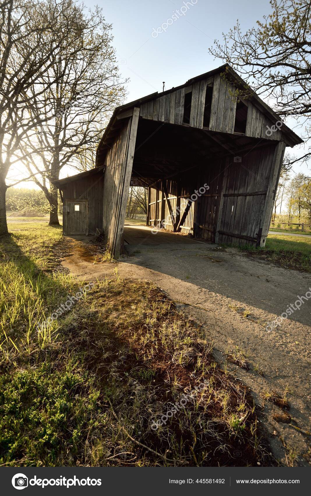 Old Abandoned Rustic Wooden Shed Close Agriculture Farm Industry  Traditional — Stock Photo © alex.stemmer #445581492, image size:1068x1700