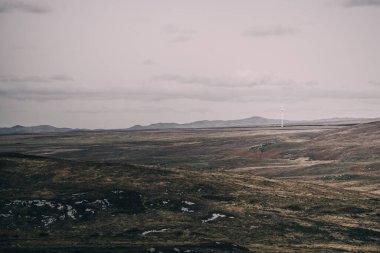 Islay Adası 'nın kayalık kıyıları ve vadilerin panoramik manzarası. Inner Hebrides, İskoçya, İngiltere. Idyllic manzara. Seyahat yerleri, ulusal dönüm noktası, eğlence, çevresel koruma
