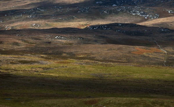 Vista Aérea Costas Rocosas Valles Colinas Isla Islay Hébridas Interiores —  Fotos de Stock