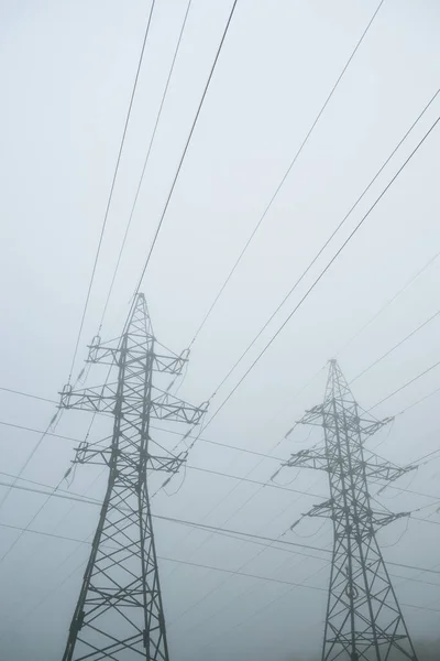 Silhouettes Electricity Power Line Thick Fog Close Concept Urban Scene — Stock Photo, Image