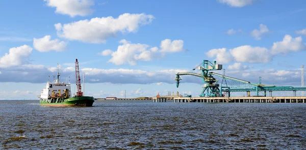 Ventspils Terminal im Frachthafen — Stockfoto