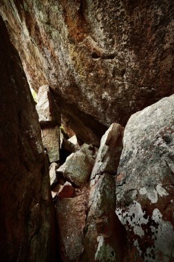 Granit kayalar Finlandiya