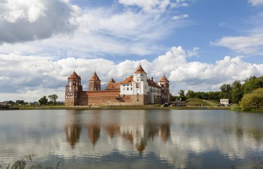 Mir, Belarus - 9 Temmuz 2016: Fotoğraf Mir kale.