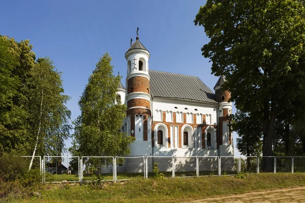 Iglesia de la Natividad de la Virgen. Murovanka. Belarús . — Foto de Stock