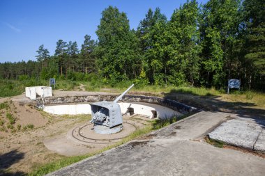 1935 model (B-13) top sahasında 130 mm / 50 'lik top montajı. 