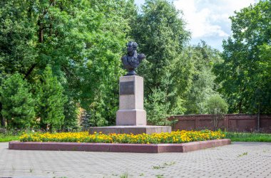 Kutuzov 'un Baskını. Kahramanların anısına meydan. Smolensk 'te. Çekim tarihi: 10 Temmuz 2020
