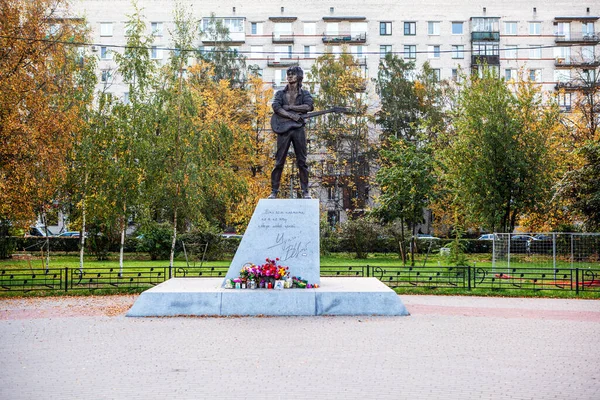 Сайнт Петерсбург Россия Октябрь 2020 Фотография Памятника Музыканту Цою — стоковое фото