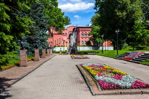 Callejón Los Héroes Con Vistas Museo Región Smolensk Durante Gran —  Fotos de Stock