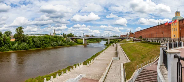 Dnieper Aterro Com Vista Para Muralha Fortaleza Torre Sexta Feira — Fotografia de Stock