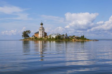 Kurtarıcı Taş Manastırı. Stone Adası. Kubenskoye Gölü. Ust-Küba bölgesi. Vologodskaya Oblastı. Rusya
