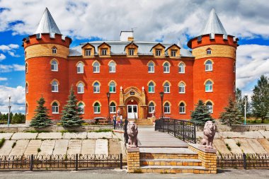 Castle Sanatoryumu Obukhovskiy 'i inşa etmek. Sverdlovsk bölgesi, Rusya