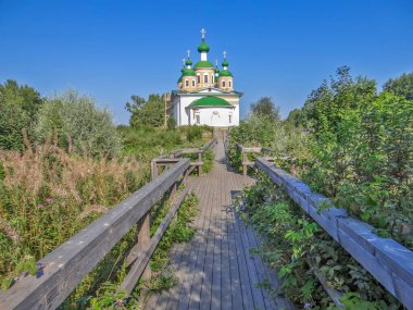 Meryem Adası 'ndaki Meryem Ana' nın Smolensk Simgesi Kilisesi 'ne. Olonetler. Karelia. Rusya