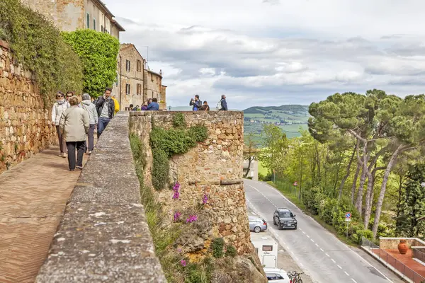 Kale Duvarında Pienza Talya Çekim Tarihi Mayıs 2014 — Stok fotoğraf