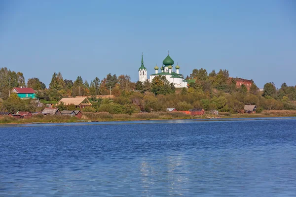 Rio Volkhov Com Vista Para Mosteiro Nikolsky Velho Ladoga Região — Fotografia de Stock