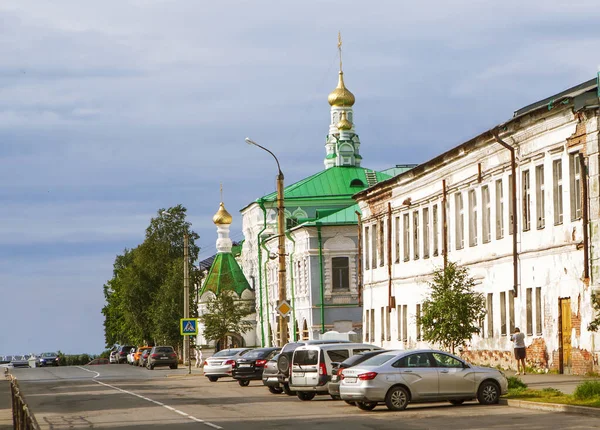 교회는 스키의 허먼의 이름으로 로베트 수도원의 건물이다 Arkhangelsk Russia Date — 스톡 사진