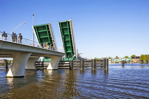 Zaandeyk Niderlandy Maj 2018 Zdjęcie Rozcieńczonego Mostu Juliana Julianabrug Przez — Zdjęcie stockowe