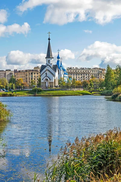 Srednerogatsky Pond Overlooking Church George Victorious Church Nativity Christ Pulkovo — Stock Photo, Image