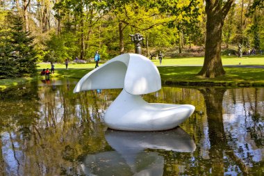 OTTERLOO, HOLLAND - 2 Mayıs 2018: De Hoge Veluwe Parkının Bölgesi.