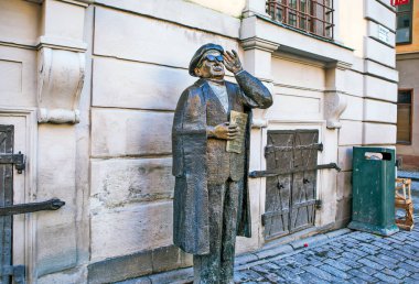 TURKU, FINLAND - 29 Nisan 2018: Evert Taube Anıtı Fotoğrafı, şair, besteci ve pop şarkıcısı.