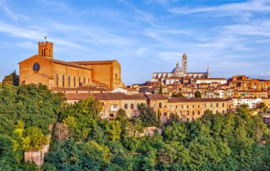 Yaşlı Siena 'nın panoraması. İtalya. Çekim tarihi 15 Eylül 2018