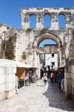 BÖLÜM, CROATIA - Mayıs 03, 2019: Diocletian Sarayı 'nın Fotoğrafı.