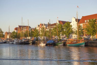 Trave Nehri 'nin seti. Lubeck. Alman. Çekim tarihi 7 Mayıs 2018.