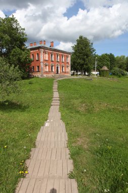 Rector Kolordusu (1880) Eski Ladoga Kutsal Yatakhane Manastırı. Yaşlı Ladoga. Leningrad bölgesi. Rusya. Çekim tarihi 7 Haziran 2012