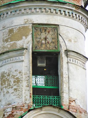 Aziz Niklas Kilisesi harikalar yaratıcısı. Parça. Saat. Byngi köyü. Sverdlovsk bölgesi. Çekim tarihi 26 Eylül 2011