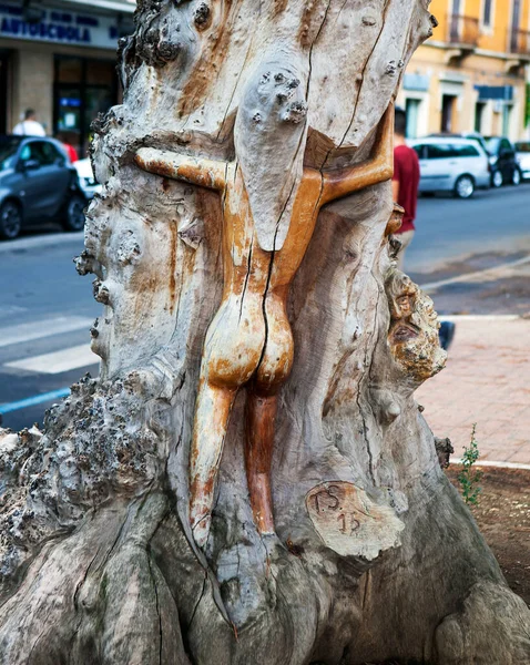 Ladispoli Itália Setembro 2017 Foto Figura Uma Mulher Feita Madeira — Fotografia de Stock