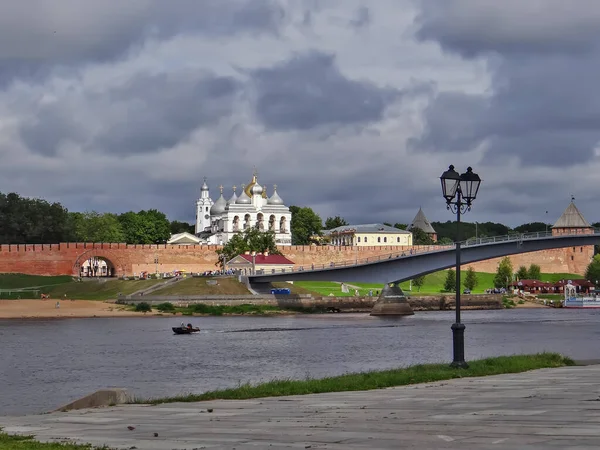 Vue Sur Novgorod Kremlin Rivière Volkhov Pont Kremlin Velikiy Novgorod — Photo