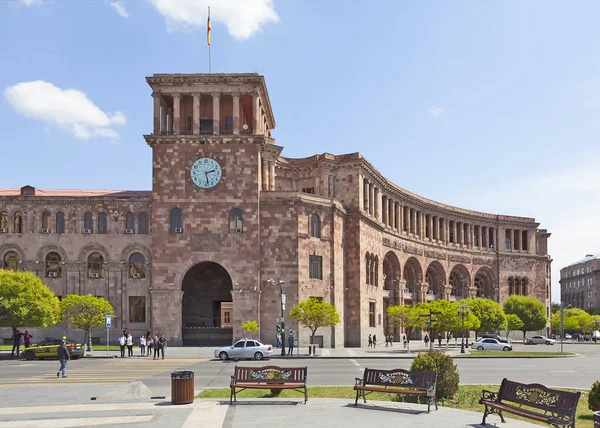 Yerevan Armenien April 2017 Foto Armeniens Regering Republiktorget — Stockfoto