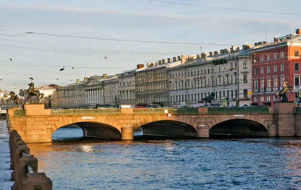 Anichkov Bridge Klodt Horses Fontanka Rivier Sint Petersburg Rusland 2017 — Stockfoto