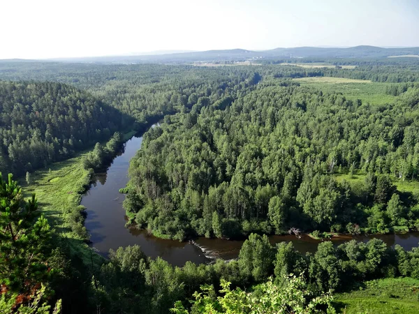 Widok Rzekę Lesie Park Olenyi Ruchyi Bazhukovo Rosja — Zdjęcie stockowe