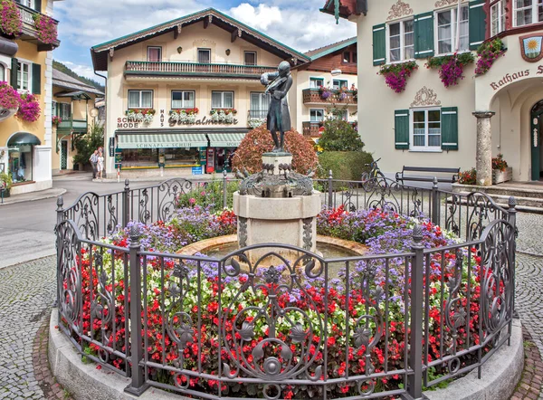 Brunnen Und Denkmal Für Mozart Gilgen Österreich Datum Der Dreharbeiten — Stockfoto