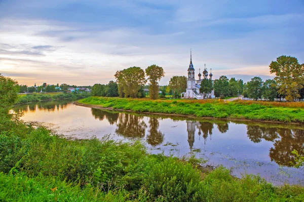Kvällsutsikt Över Floden Vologda Och Kyrkan Presentationen Herren Vologda Ryssland — Stockfoto