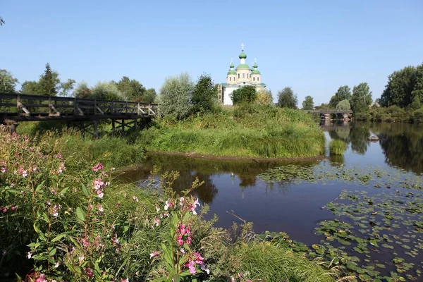 Der Fluss Olonka Und Die Kirche Der Smolensk Ikone Der — Stockfoto