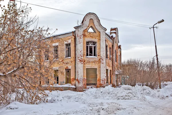 Старый Дом Зимний День — стоковое фото