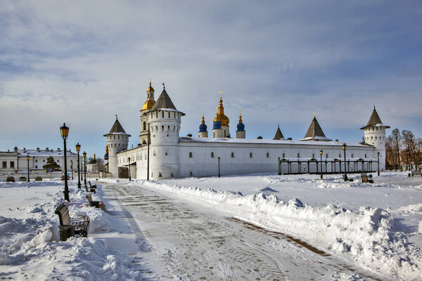 Колокольня собора, Покровский, Софийско-Успенские соборы и соборная ризница. Ансамбль Кремля и двора. Тобольск. Тюменская область. Россия